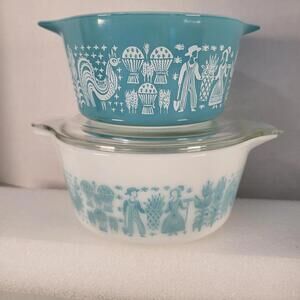 VTG 3 Pyrex Amish Butterprint casserole dishes turquoise and white  1.5 & 1 qt